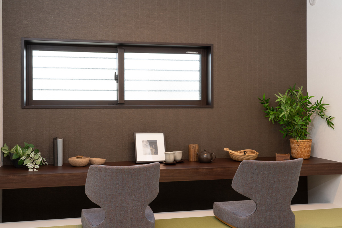 吉田町モデルハウス1階の琉球畳を使用した4.5帖の大壁和室